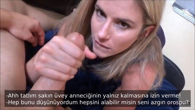 Sapık Sevgilisine Üvey Kız Kardeşinin Amcığını Tattırıyor