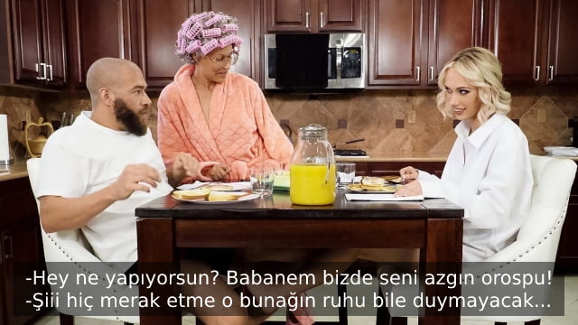 İnce Düşünceli Üvey Anne Genç Yarağın Kusurlarını Zevkle Kapatıyor