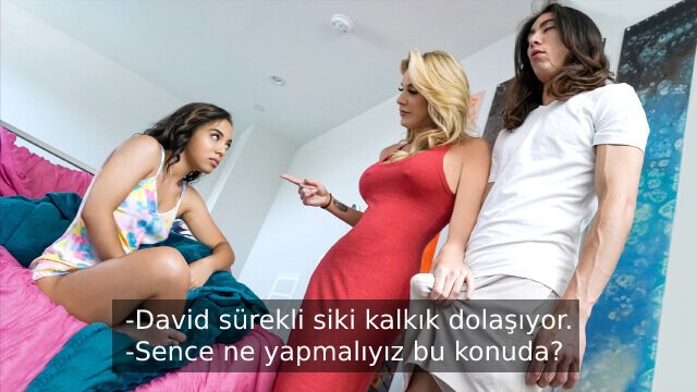 Doğruluk Cesaretlik Oynayıp Üvey Kız Kardeşini Soyuyor