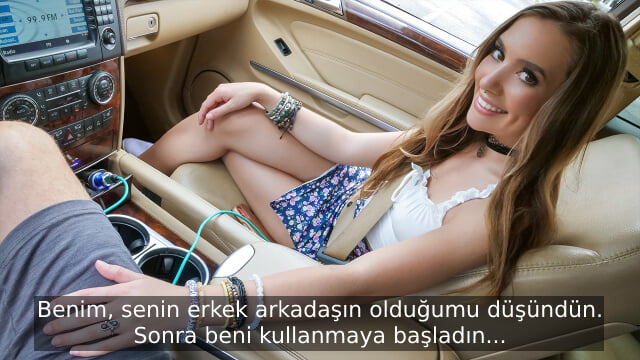 Meraklı Üvey Kız Kardeşine Soyunması İçin Israr Eden Ağabey